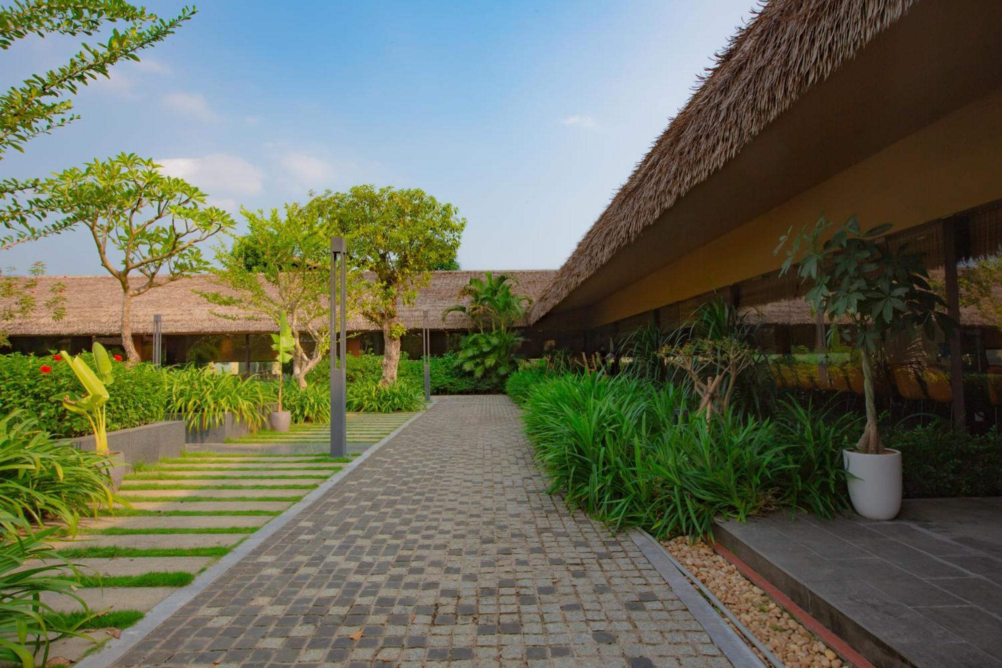 ホテル Mandala Retreats Kim Boi Hòa Bình エクステリア 写真