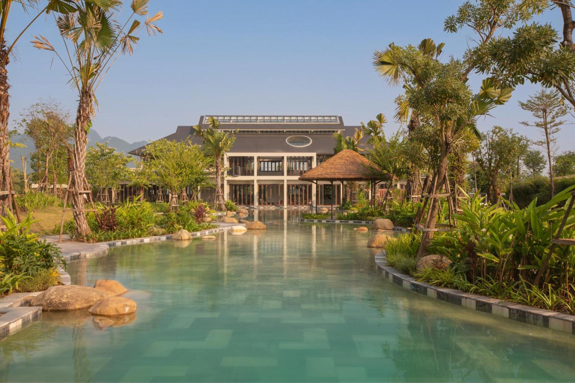 ホテル Mandala Retreats Kim Boi Hòa Bình エクステリア 写真