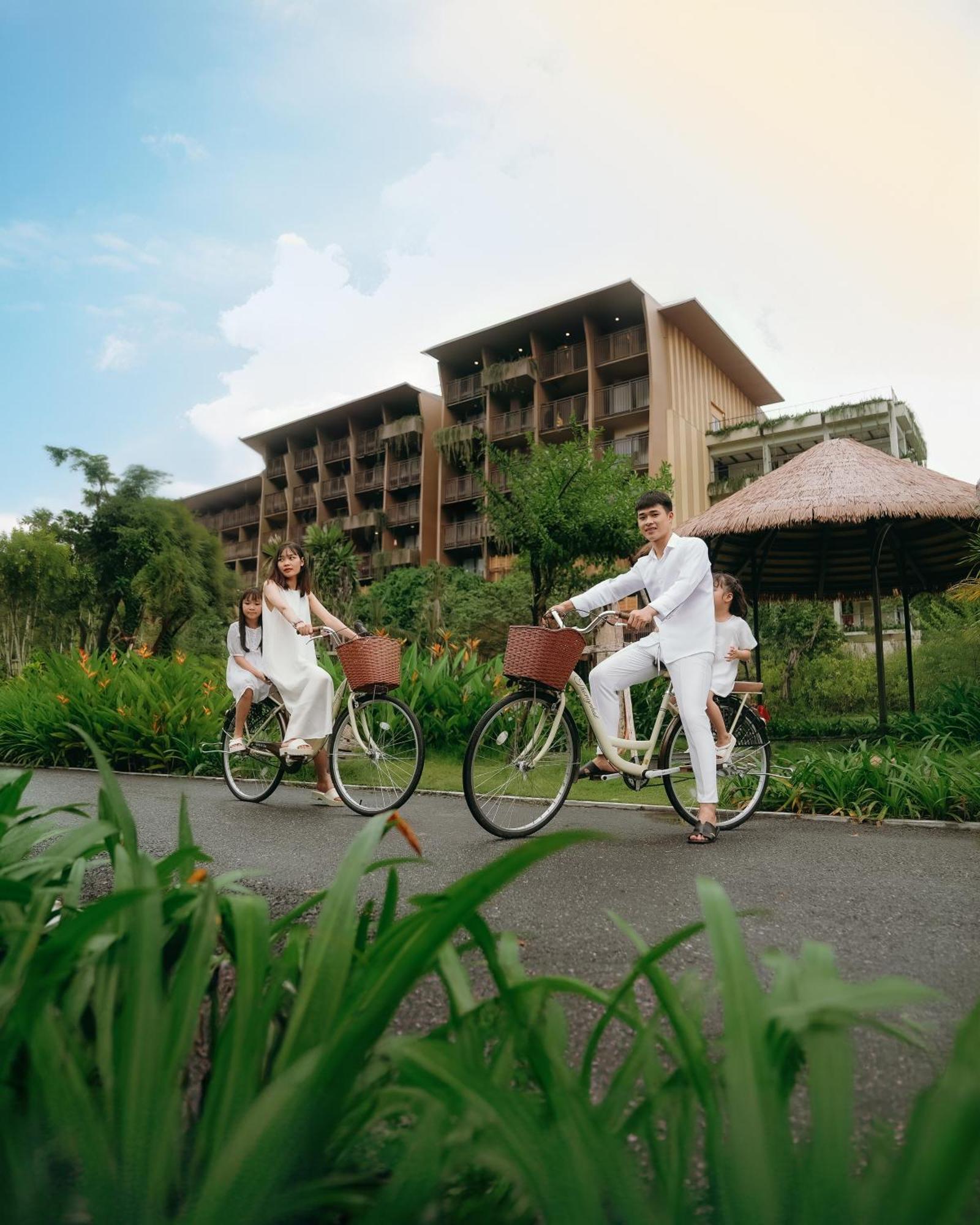ホテル Mandala Retreats Kim Boi Hòa Bình エクステリア 写真